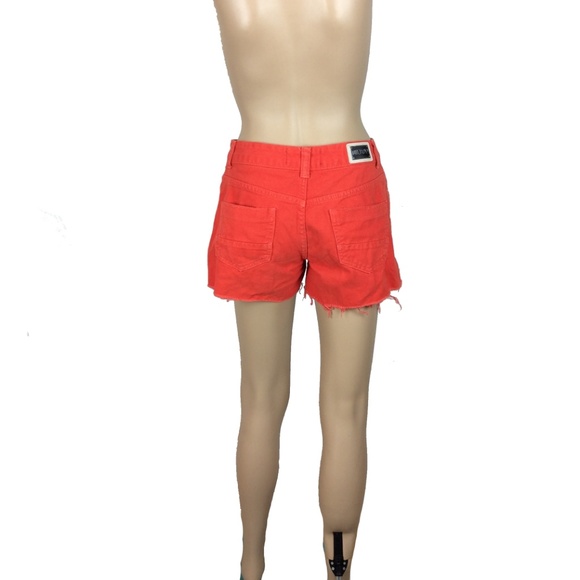 Distressed red studded highwaist shorts - Picture 5 of 7